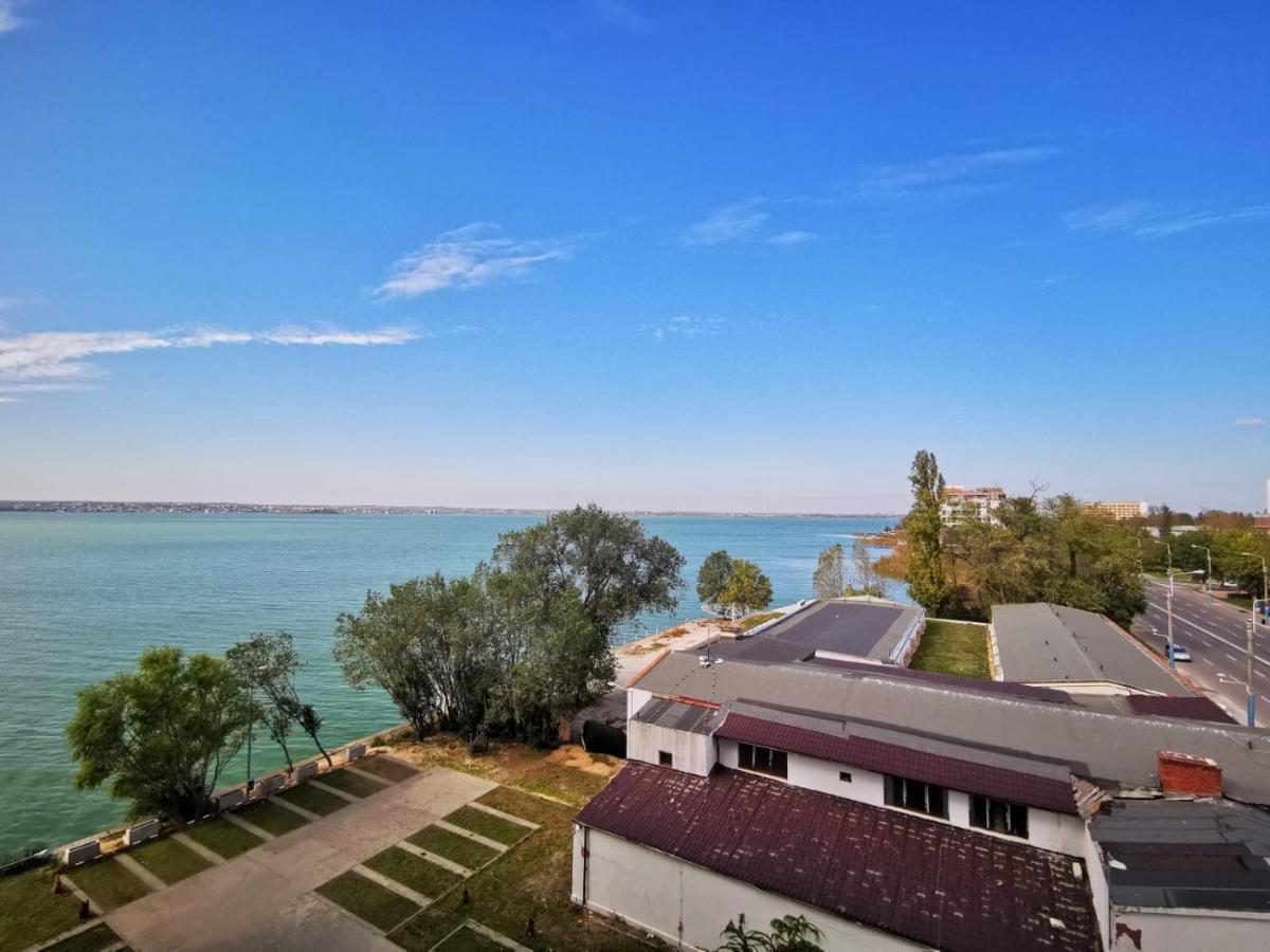 Paradis Apartments - By The Lake Mamaia Exteriör bild